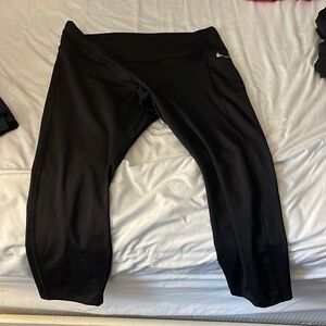 Nike cropped running tights